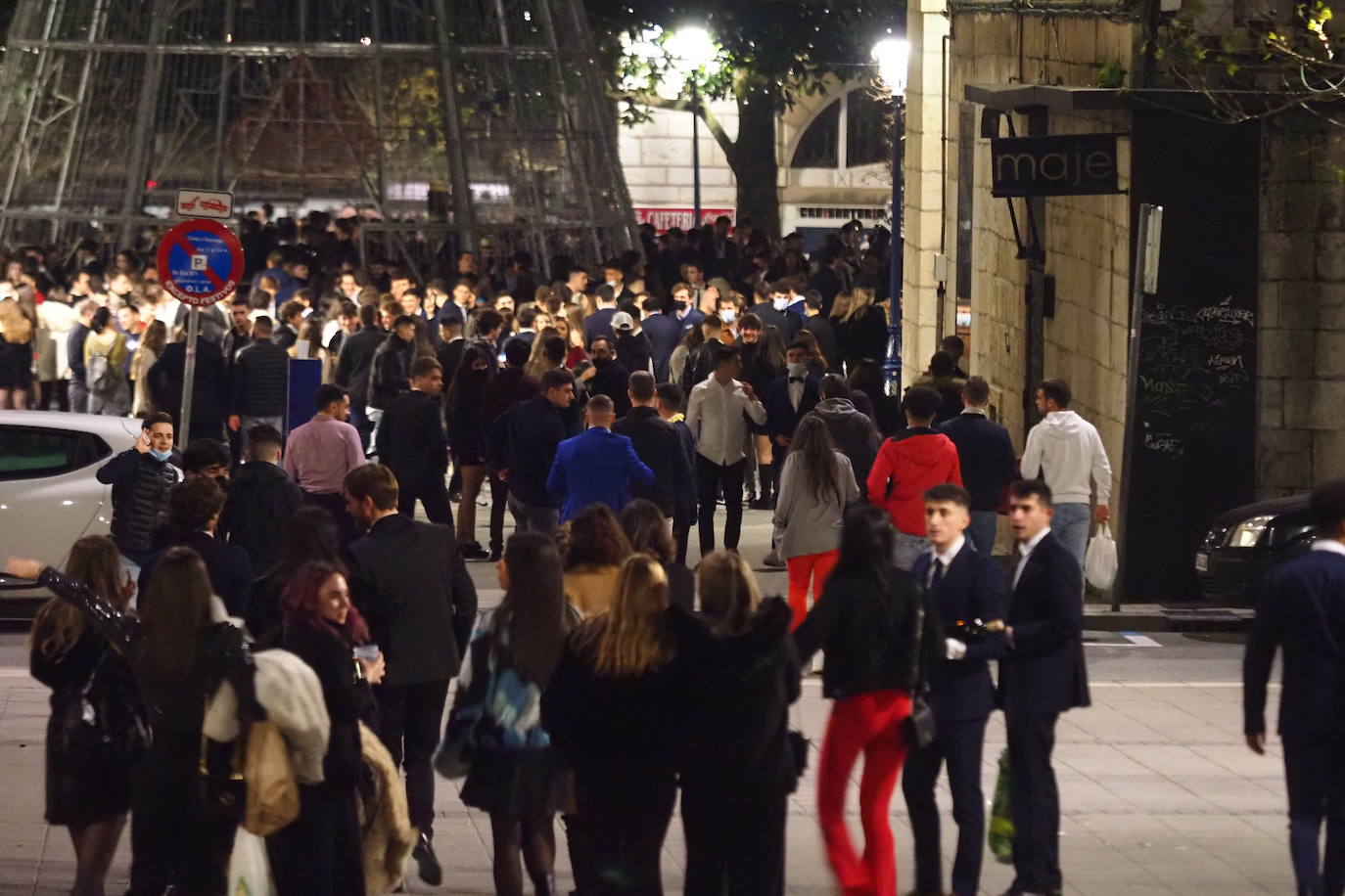 Fotos: Así ha quedado la Plaza Pombo tras la Nochevieja