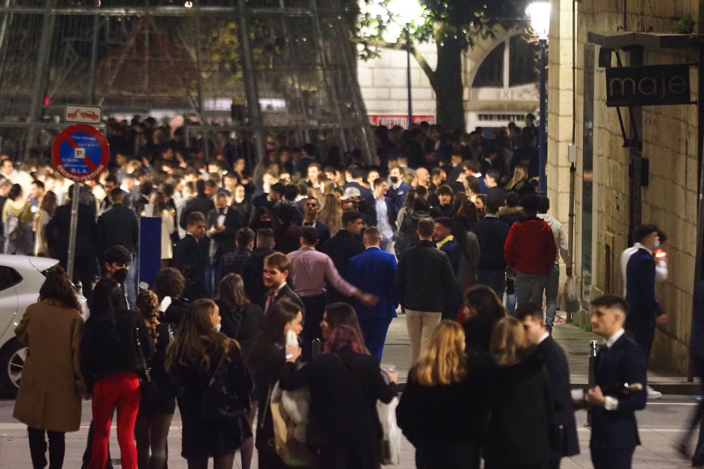 Fotos: Así ha quedado la Plaza Pombo tras la Nochevieja