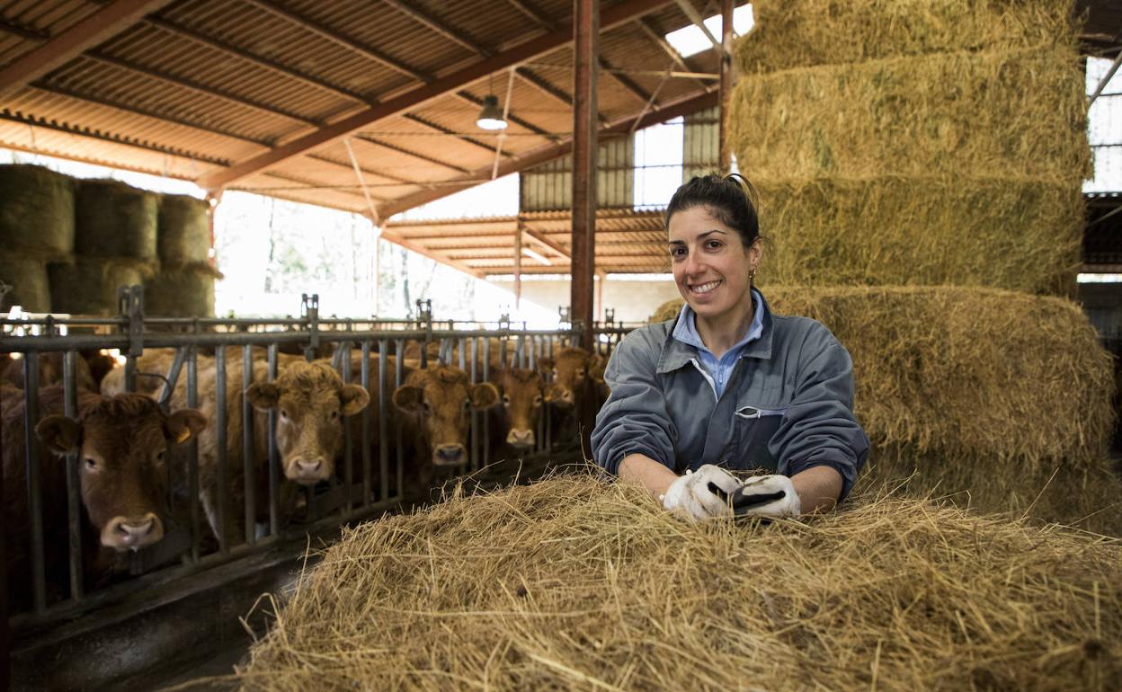 Los controles: Mireia López recuerda que en España los productores de carne «pasamos unos controles de calidad alimentaria y unas inspecciones de bienestar animal que no se pasan en ningún otro país del mundo», lo cual refuerza, asegura, la buena calidad del producto que se exporta.