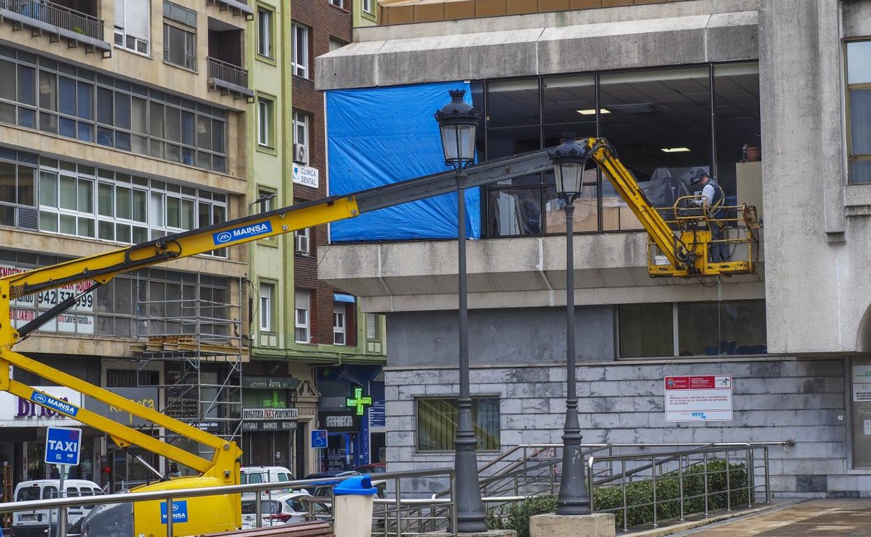 La Estación de Autobuses inicia sus obras para evitar las filtraciones de agua