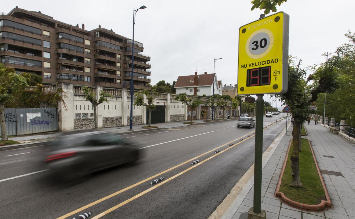 La avenida Reina Victoria, una de las calles de Santander en la que la velocidad está limitada a 30 km/h. 