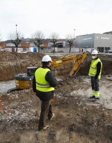 Imagen secundaria 2 - Las obras se desarrollan junto a la calle Pancho Cossío.