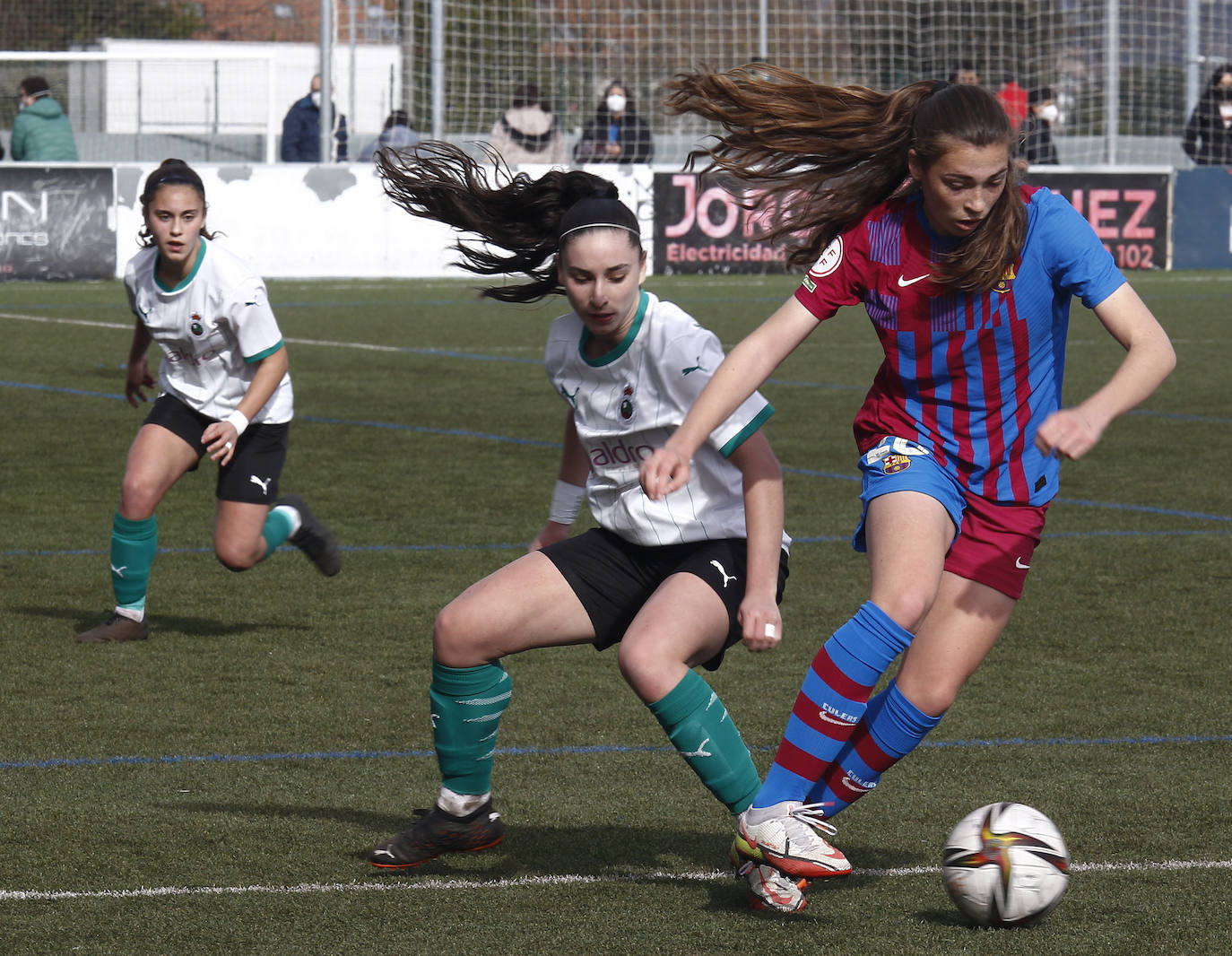 Fotos: El Racing Fémimas despierta ante el Barça B