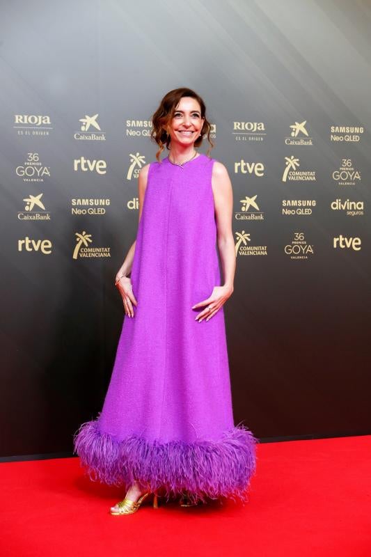 La directora Paula Palacios posa en la alfombra roja.