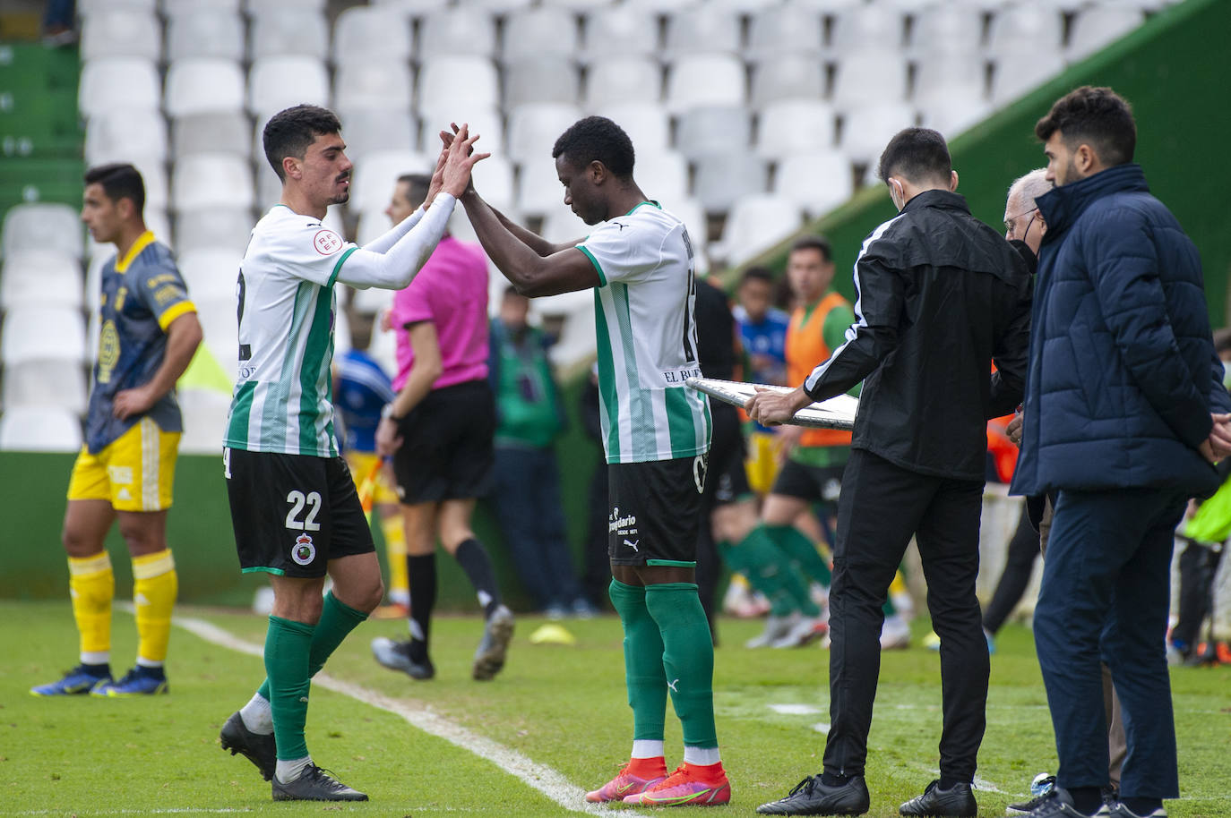 Fotos: Las mejores imágenes del Racing-Badajoz