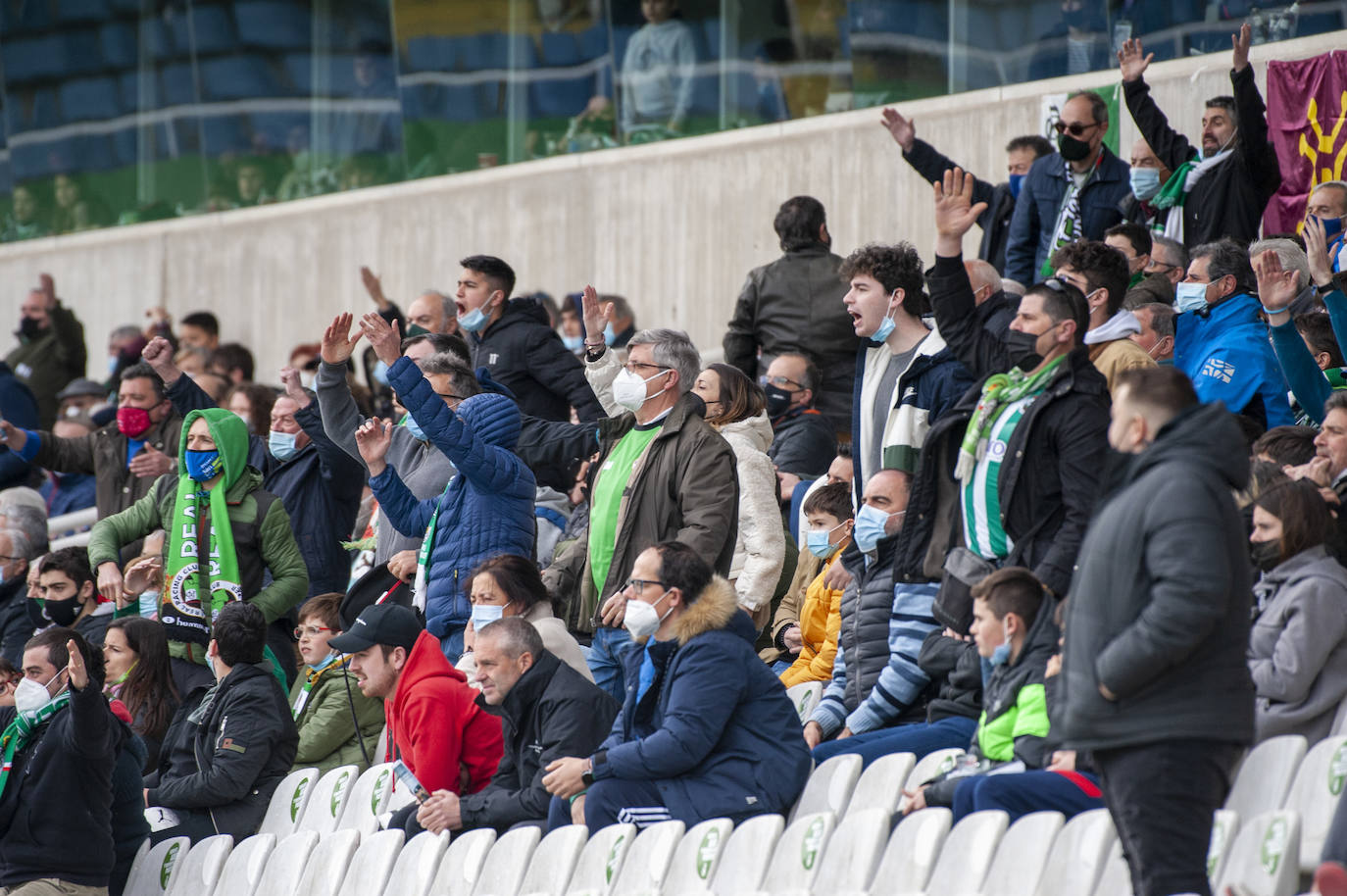 Fotos: Las mejores imágenes del Racing-Badajoz