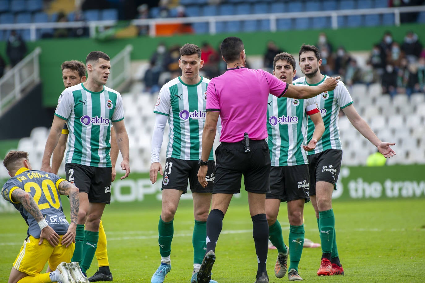 Fotos: Las mejores imágenes del Racing-Badajoz