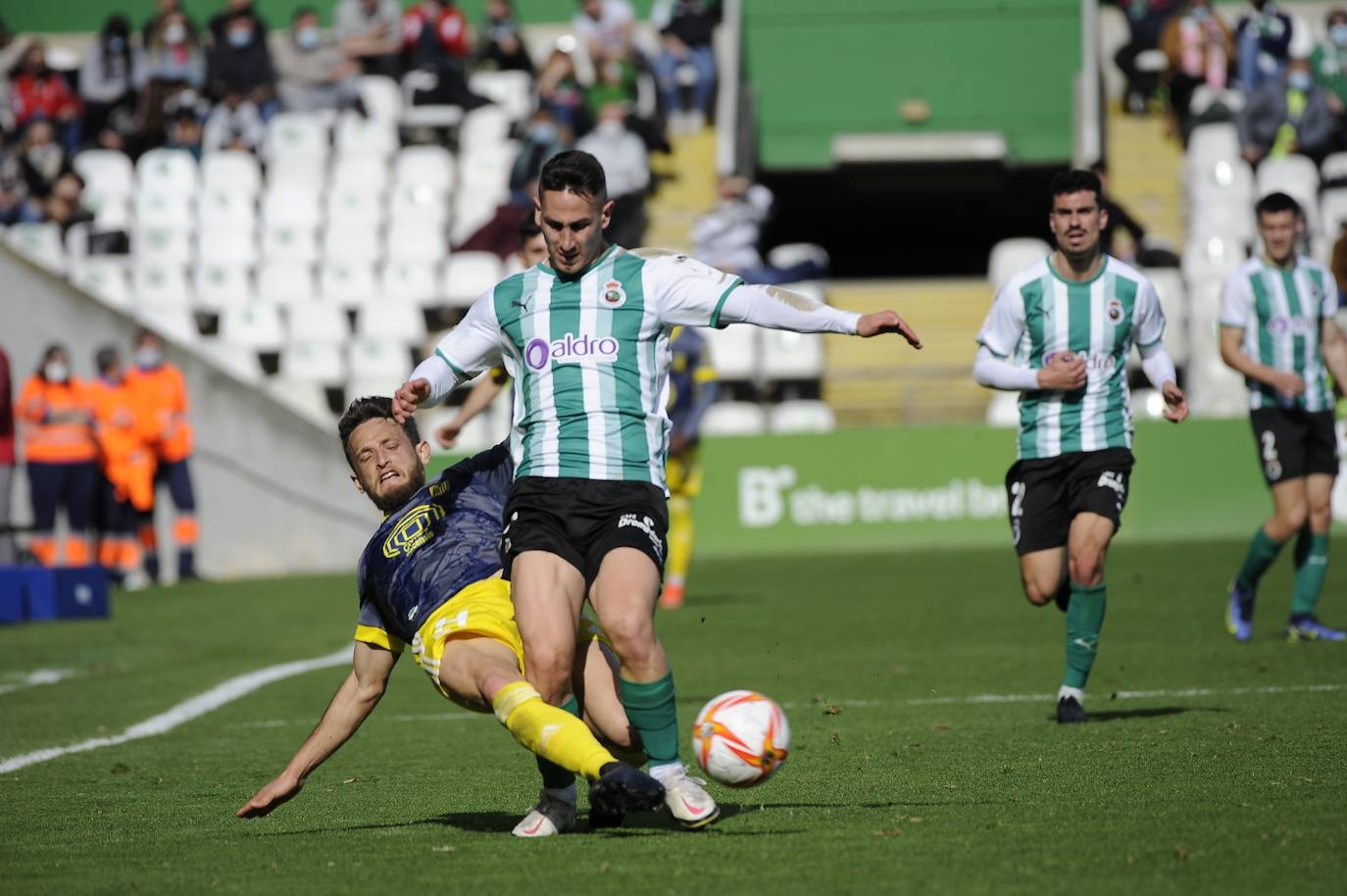 Fotos: Las mejores imágenes del Racing-Badajoz