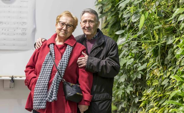 Elvira Etxezarreta y Eduardo Ruiz llevan juntos 56 años. 