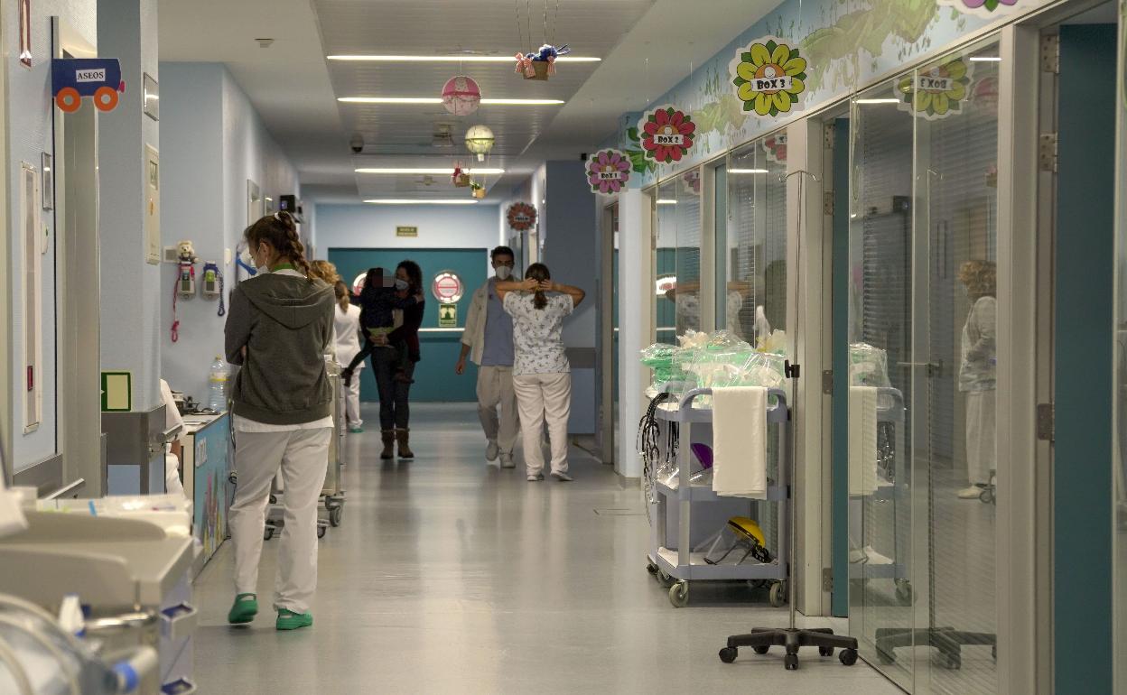 Una imagen del Servicio de Urgencias pediátricas del Hospital Universitario Marqués de Valdecilla, el pasado noviembre, en Santander.