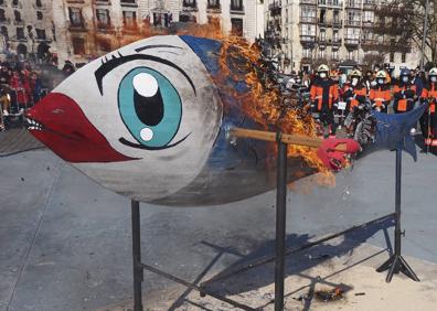 Imagen secundaria 1 - Los niños hicieron suyos los carnavales