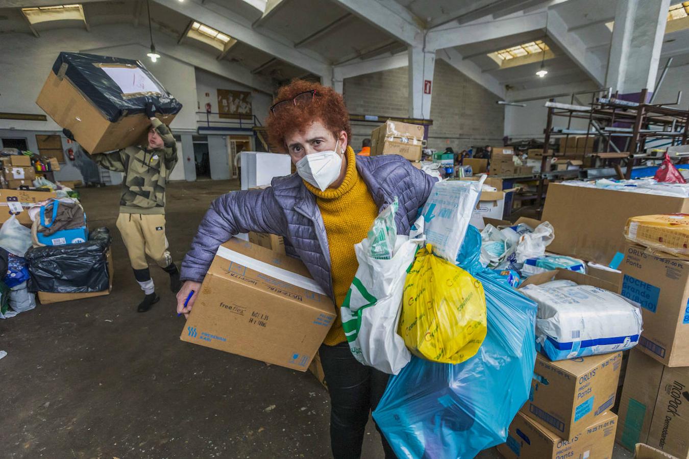 Un total de 33 palés cargados de productos básicos salen este viernes para Ucrania.