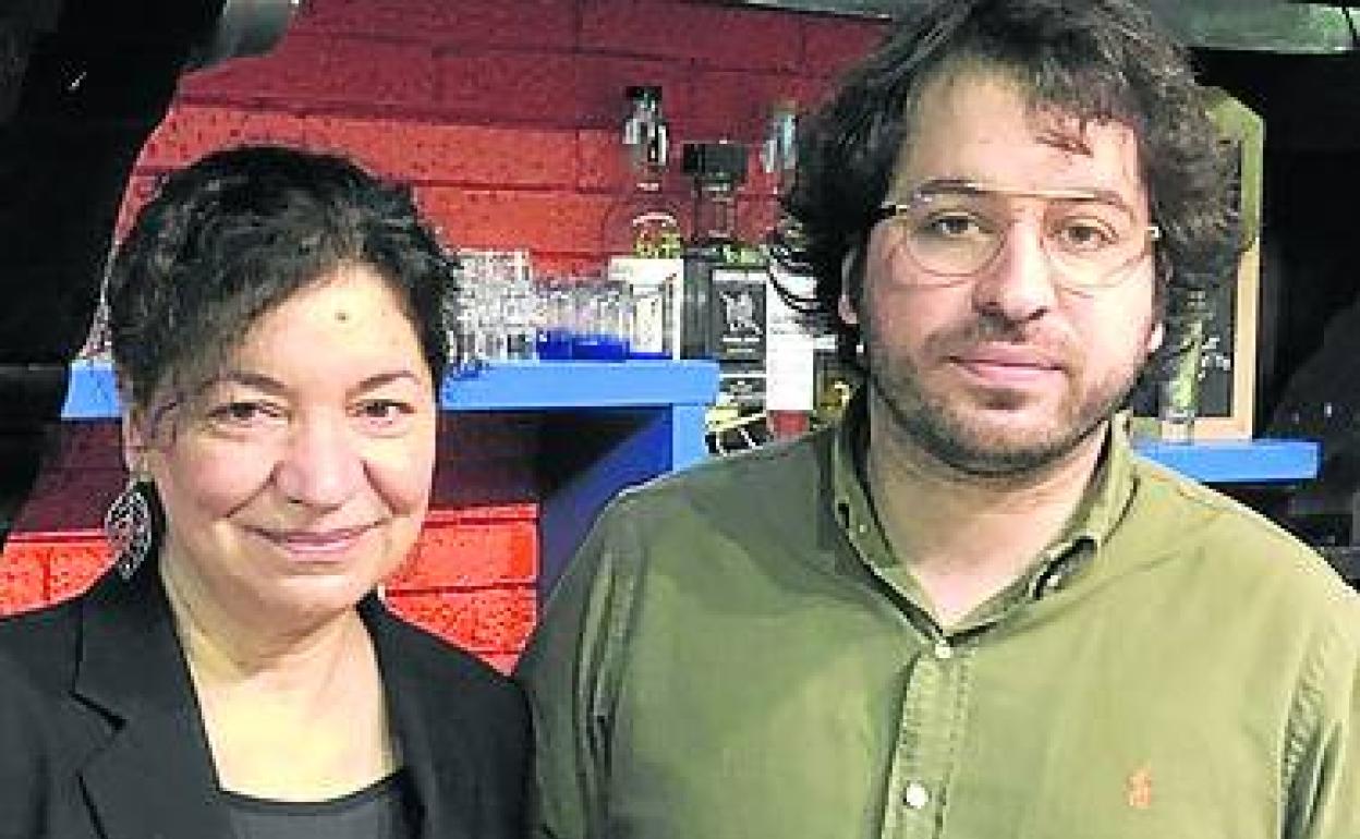 Feli González y Alejandro Cotera son los propietarios de la cantina.