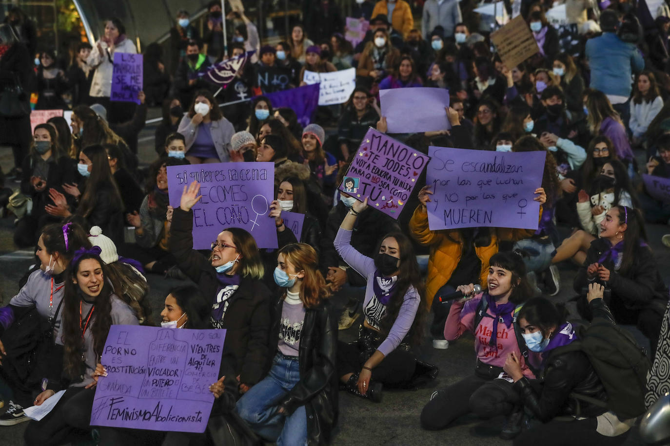 Fotos: La manifestación del 8M en Santander, en imágenes