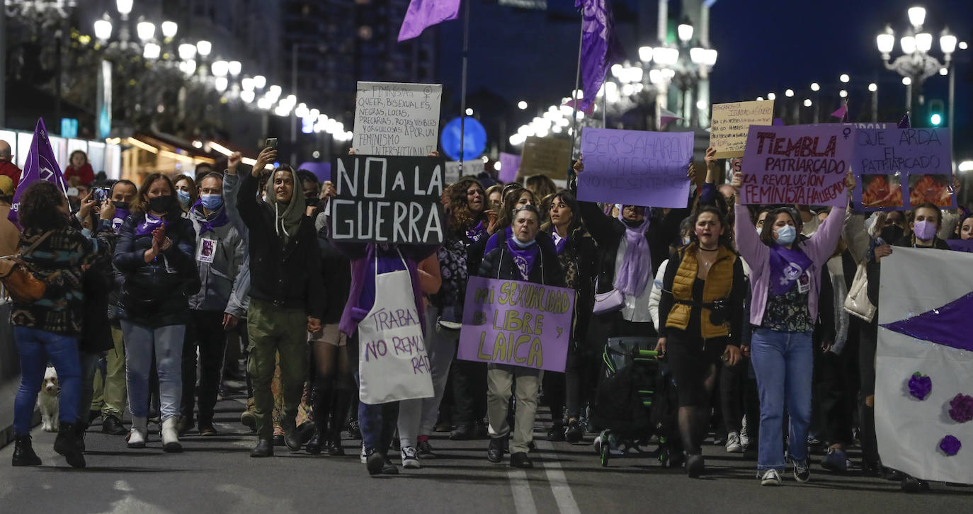 Fotos: La manifestación del 8M en Santander, en imágenes