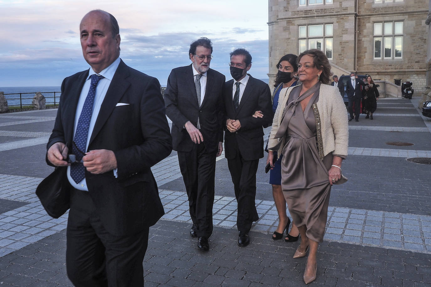 Rajoy junto a otros invitados al enlace