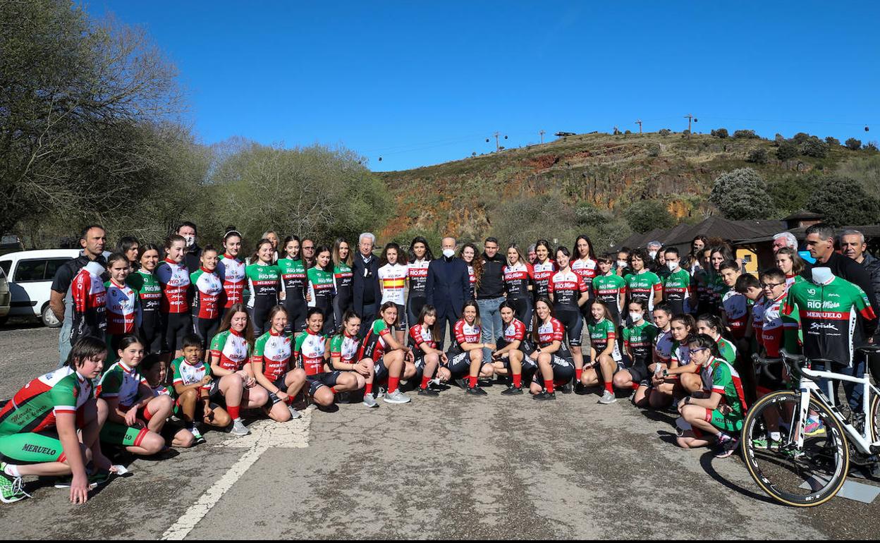 Turismo patrocina al equipo UCI Río Miera-Cantabria Deporte en su tercera temporada en la élite del ciclismo femenino