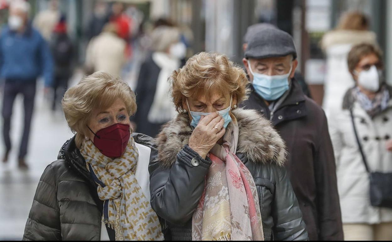 Cantabria suma otra muerte por covid mientras siguen bajando los hospitalizados