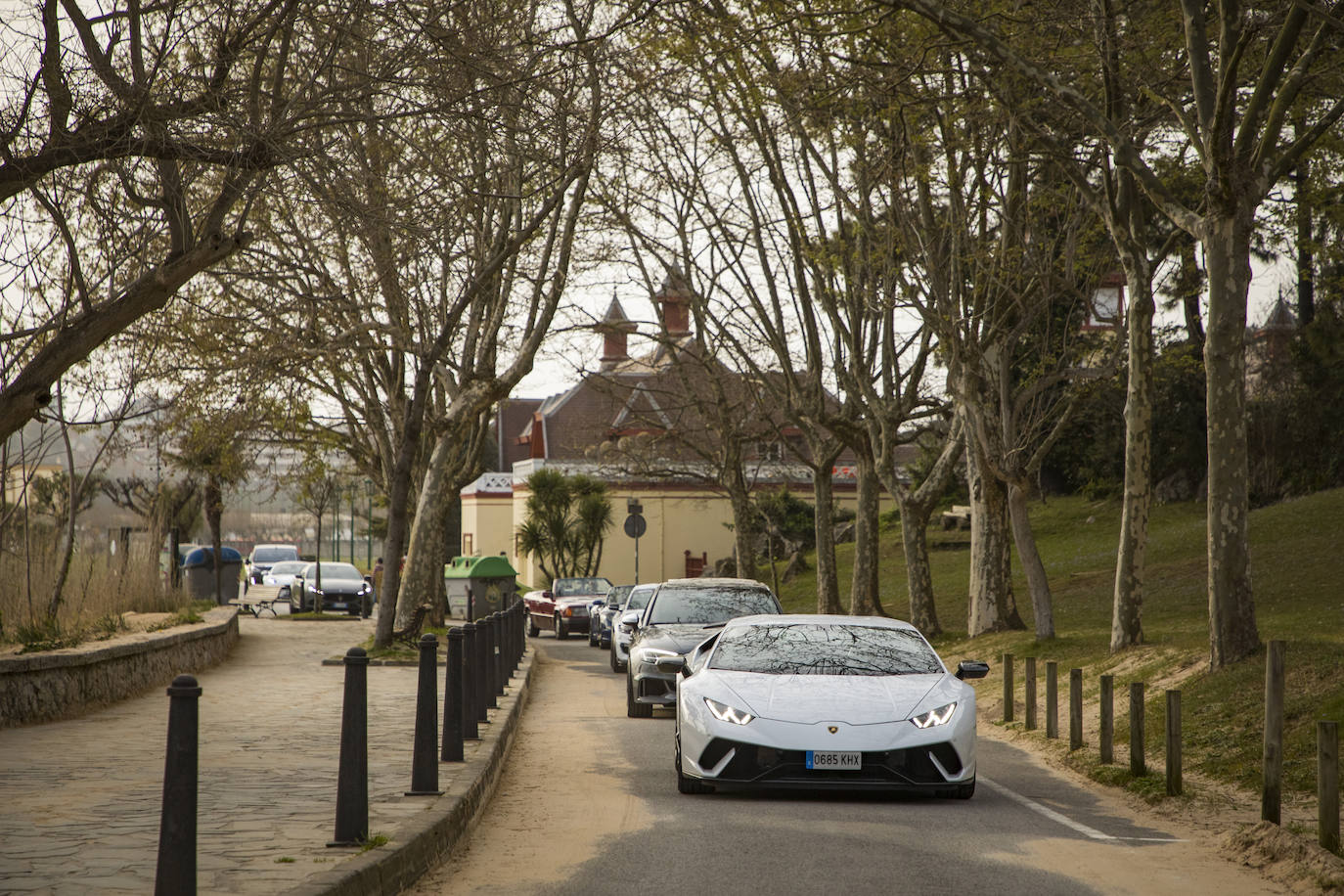 Con base en Santander, los participantes han viajado en Porsche, Lamborghini, Maserati o Ferrari por el arco de la bahía, los valles pasiegos, la costa oriental, la cuenca del Besaya y Liébana