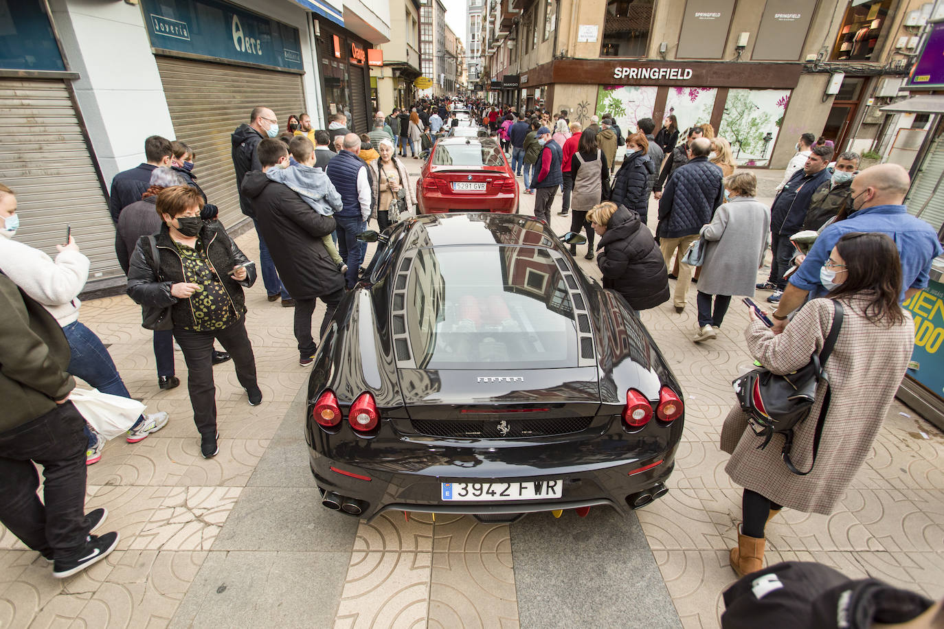 Con base en Santander, los participantes han viajado en Porsche, Lamborghini, Maserati o Ferrari por el arco de la bahía, los valles pasiegos, la costa oriental, la cuenca del Besaya y Liébana