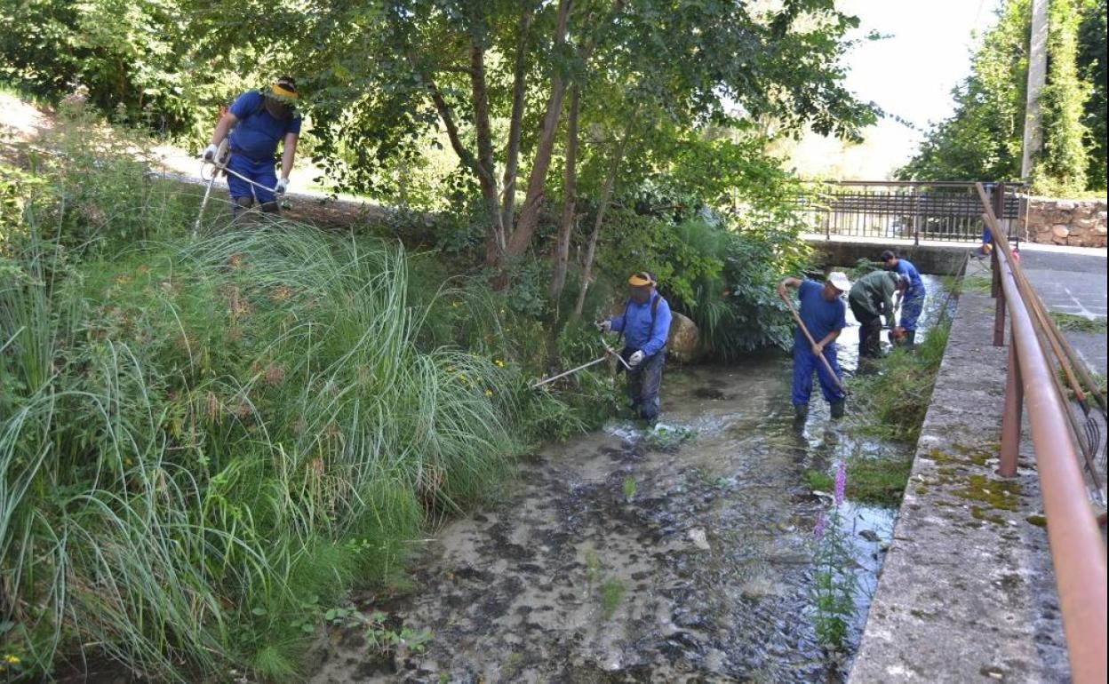 El plan de regeneración abarca el cauce del río Muriago desde el barrio de La Contrina a Barros.