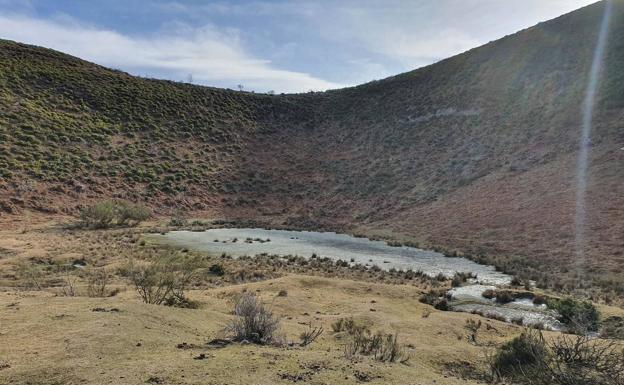 Imagen. En Los Llaos hay este pequeño lago.