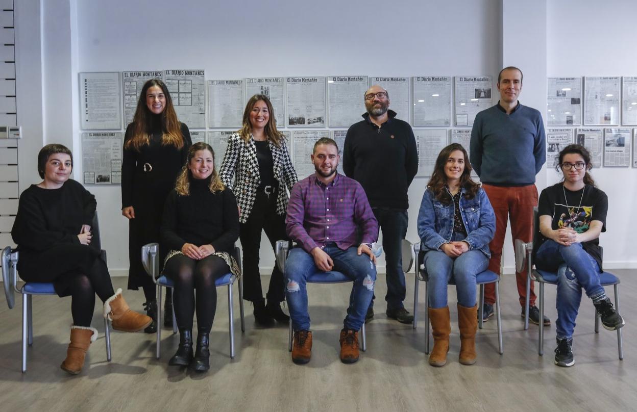  De izquierda a derecha y de arriba abajo: Noelia Ramos y Esther García (mentoras), Javier Enríquez (tutor), Carlos Abonjo (mentor), Andrea García, Marina Guevara, Fidel Gutiérrez, Claudia Martínez e Indira Santistéban (estudiantes