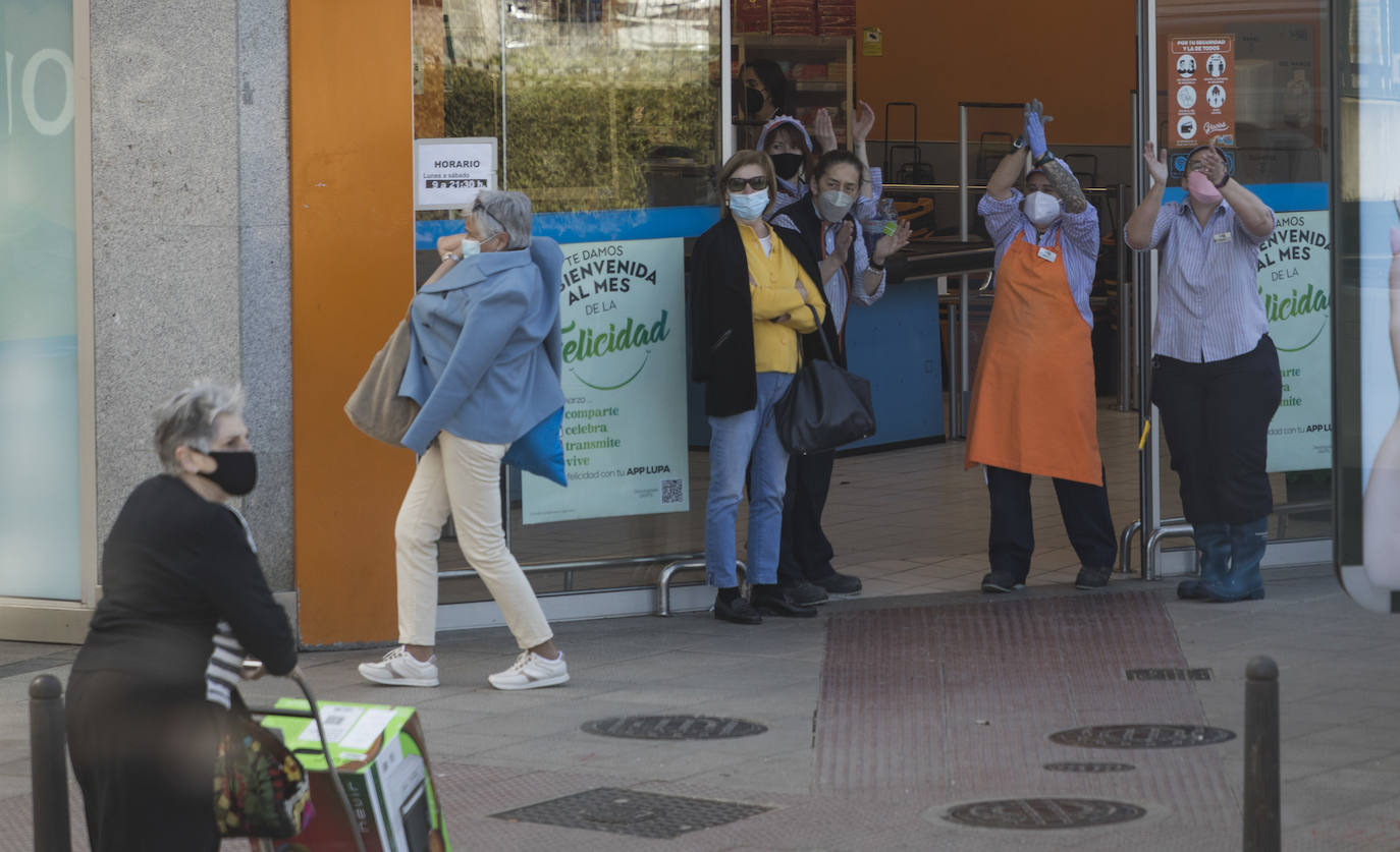 Fotos: Los santanderinos aplaudieron a los camioneros