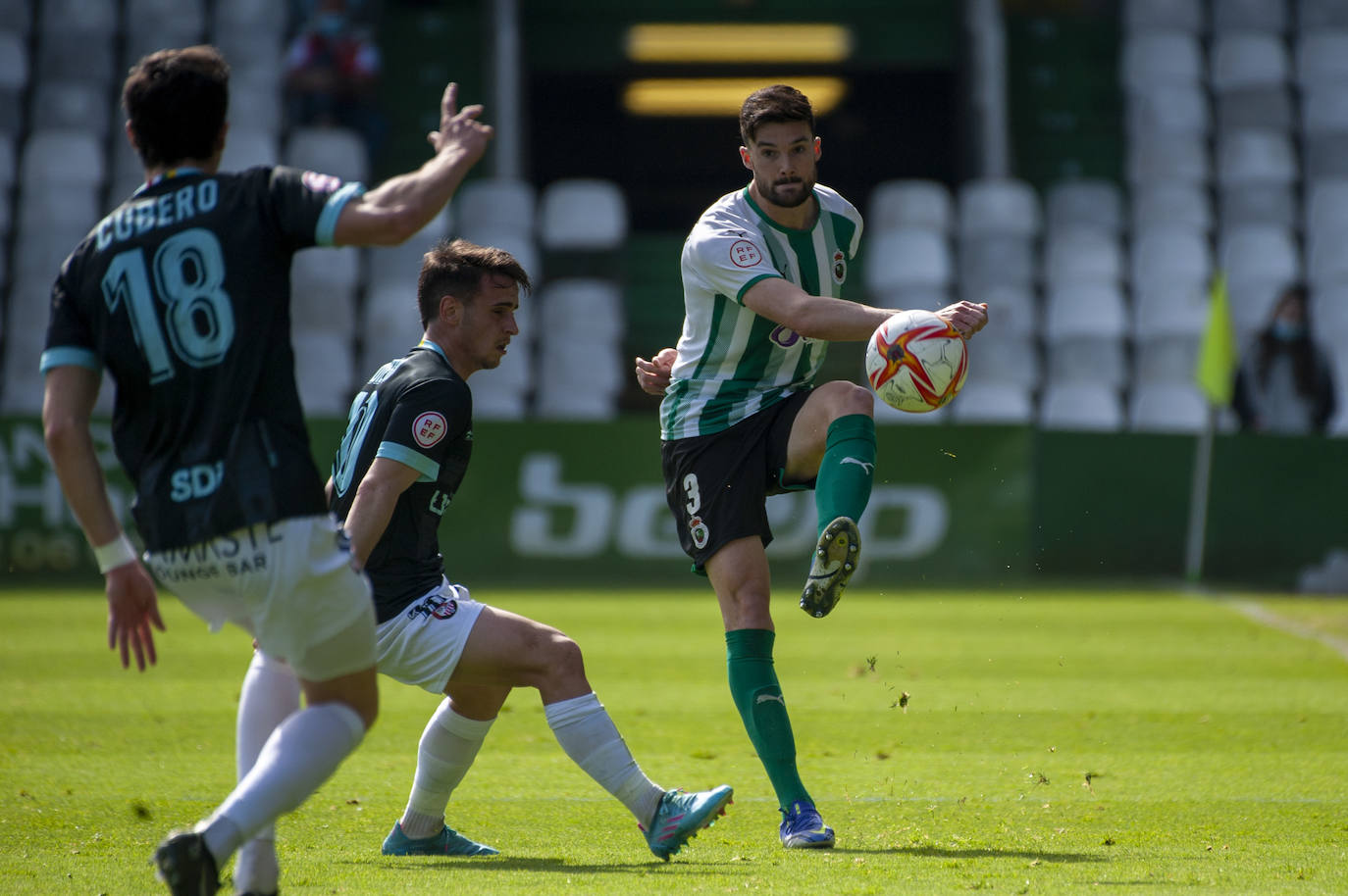 Choque poco brillante del equipo verdiblanco en el que se lleva los tres valiosos puntos