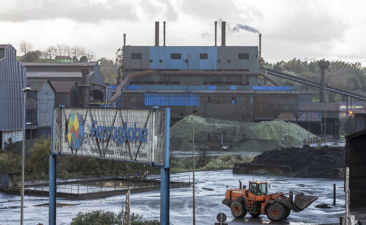 Complejo de Ferroatlántica en Boo de Guarnizo 