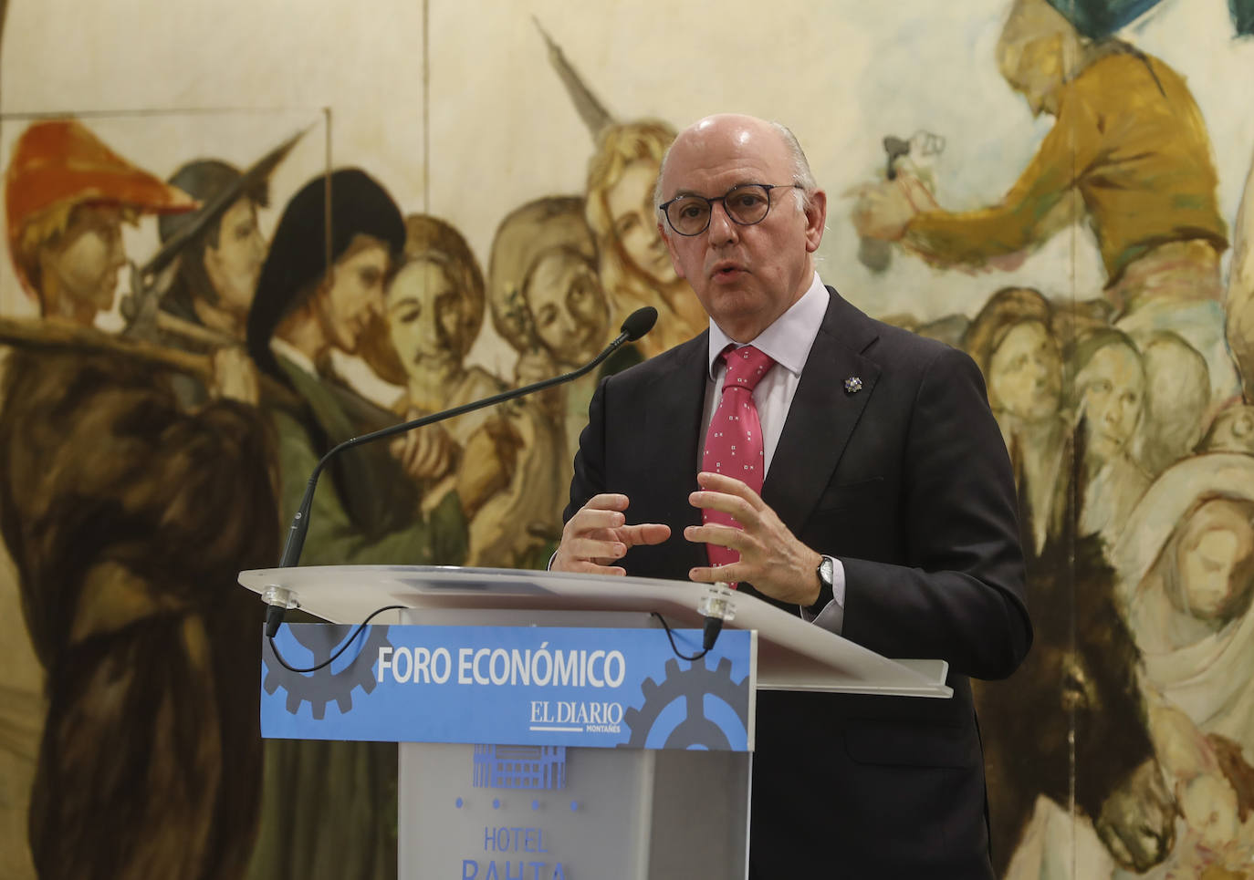 Fotos: Aldo Olcese en el Foro Económico