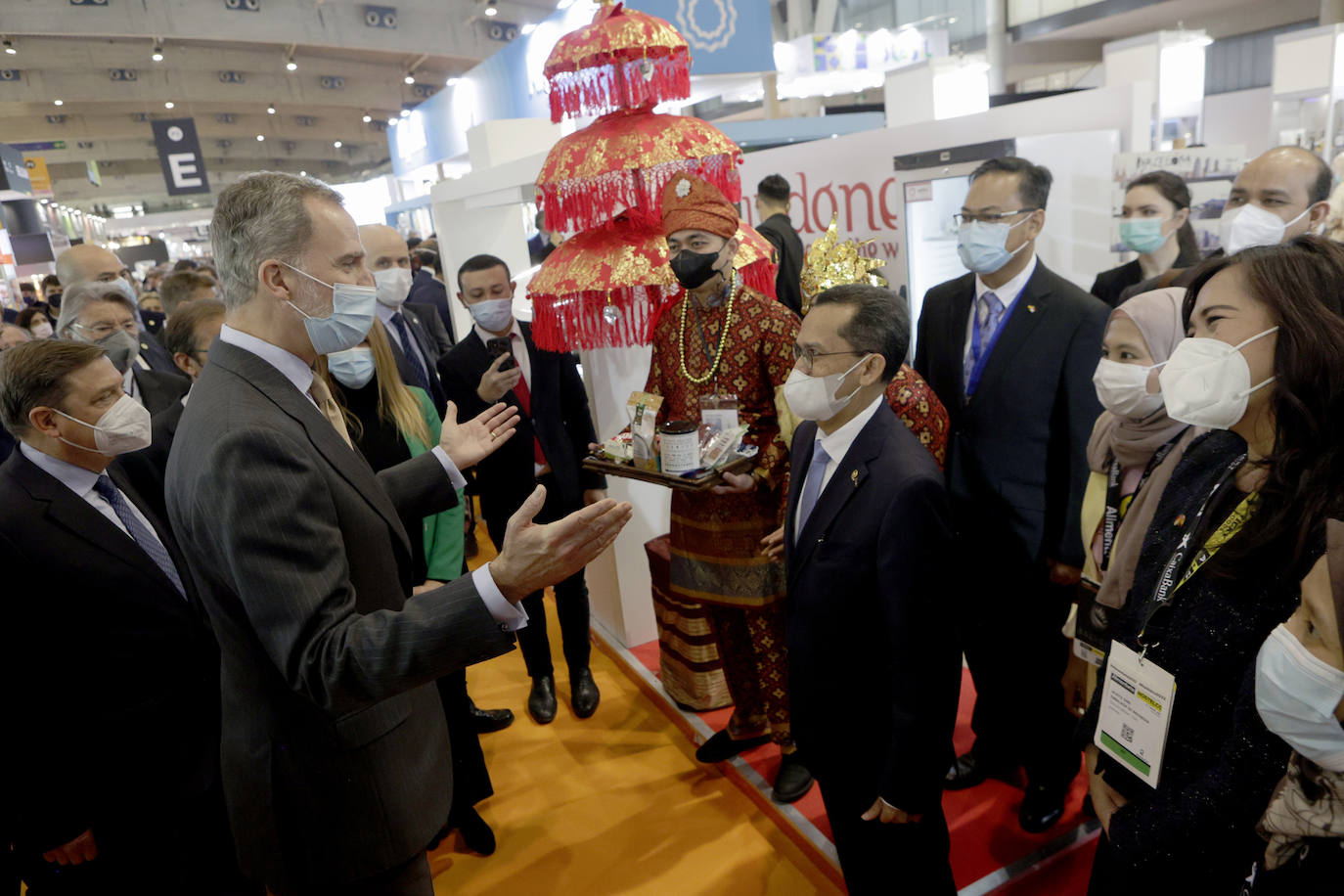 Trece empresas agroalimentarias de Cantabria, en el stand que comparten la Oficina de Calidad Alimentaria de Cantabria (Odeca) y Sodercan, participan en el XIII Salón Alimentaria de Barcelona con la presencia del Rey Felipe VI 