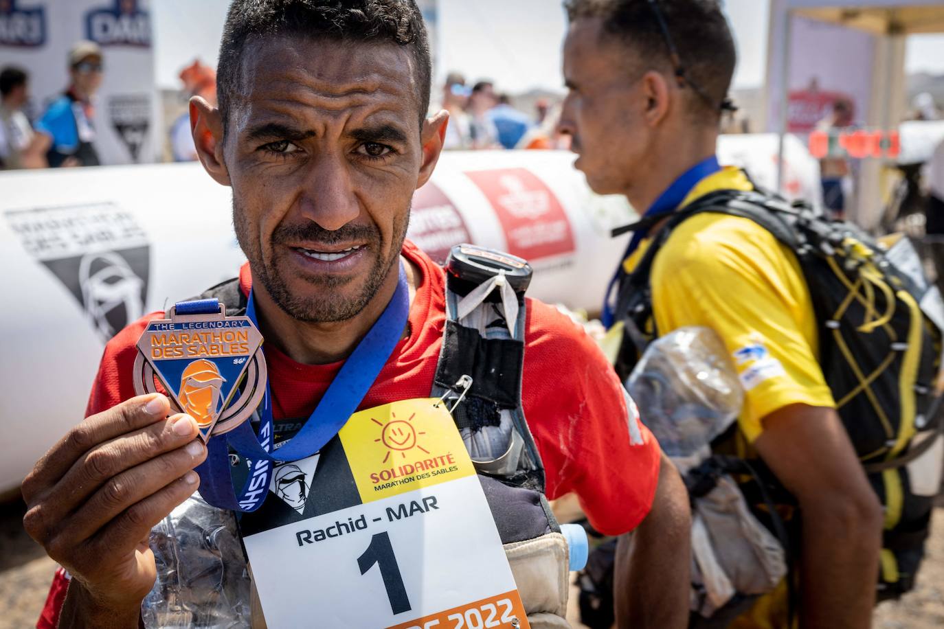 Esta prueba es considerada una de las carreras más duras del mundo. Desde el año 1986 el francés Patrick Bauer organiza esta cita en Marruecos con un recorrido de 250 kilómetros en siete días.