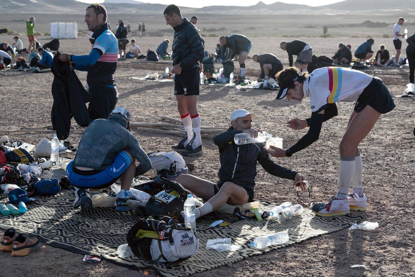 Esta prueba es considerada una de las carreras más duras del mundo. Desde el año 1986 el francés Patrick Bauer organiza esta cita en Marruecos con un recorrido de 250 kilómetros en siete días.