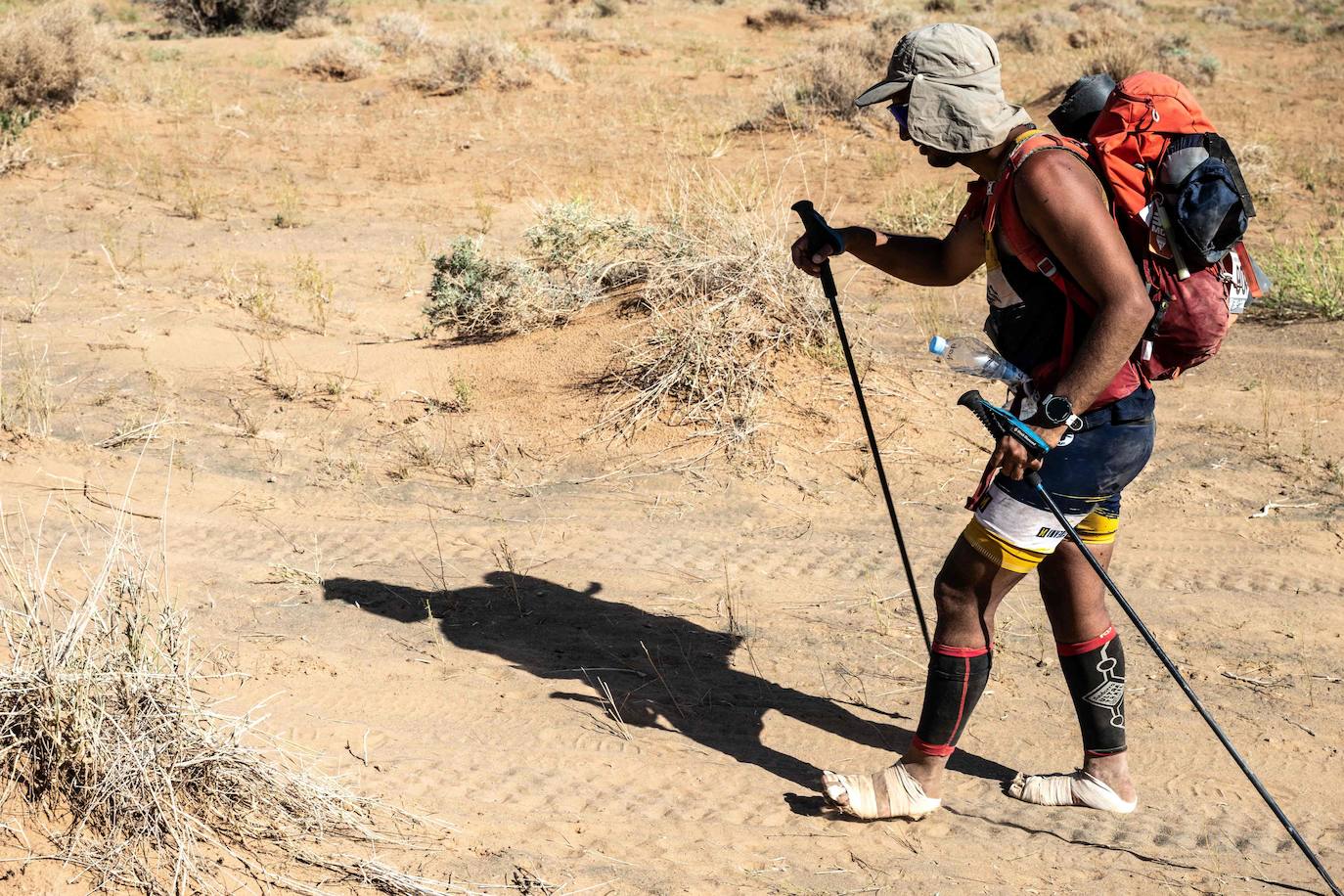 Esta prueba es considerada una de las carreras más duras del mundo. Desde el año 1986 el francés Patrick Bauer organiza esta cita en Marruecos con un recorrido de 250 kilómetros en siete días.