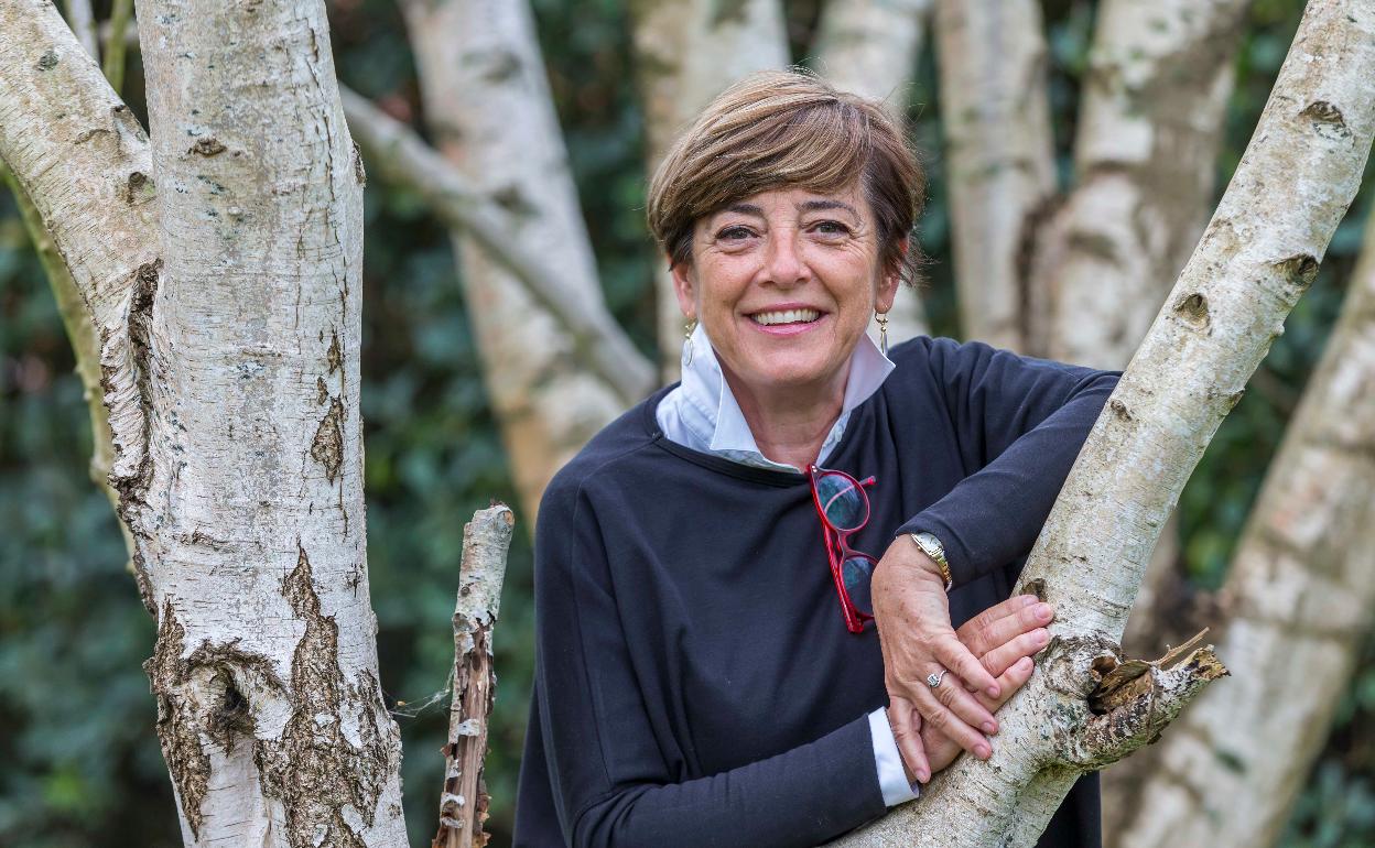 Ana Rosa Díaz Mendi, medalla al Mérito Profesional del Colegio de Enfermería de Cantabria, en una imagen tomada esta semana. 