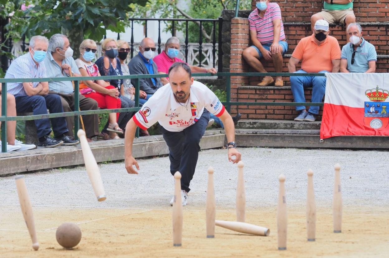 Rubén Túñez, durante el Mozuco de Cayón del pasado año, torneo en el que resultó vencedor. 