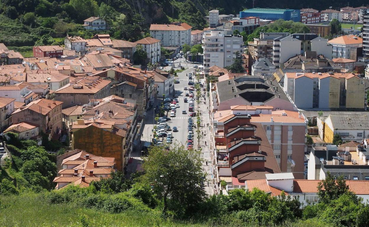 Vista del casco urbano de Laredo.