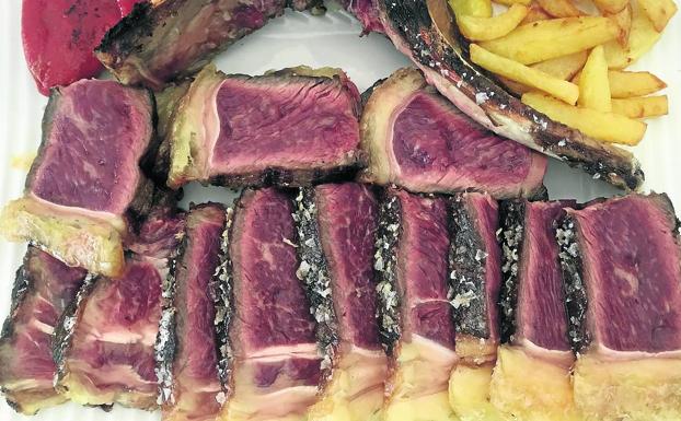 La carne roja que se prepara en La Venta de Castañeda es siempre un reclamo en sí misma. 