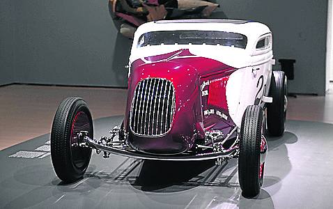 Ford Pierson Brothers Coupe Año: 1934. Cilindrada: 4.375 cm2. Consumo: N/A. Velocidad: 246 km/h.