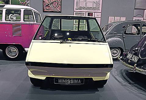 Minissima Año: 1972. Cilindrada: 850 cm3. Consumo: 5,7 l/100 km. Velocidad: N/A.