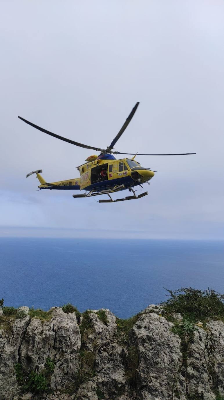 Fotos: Imágenes del rescate en el Monte Buciero de Santoña