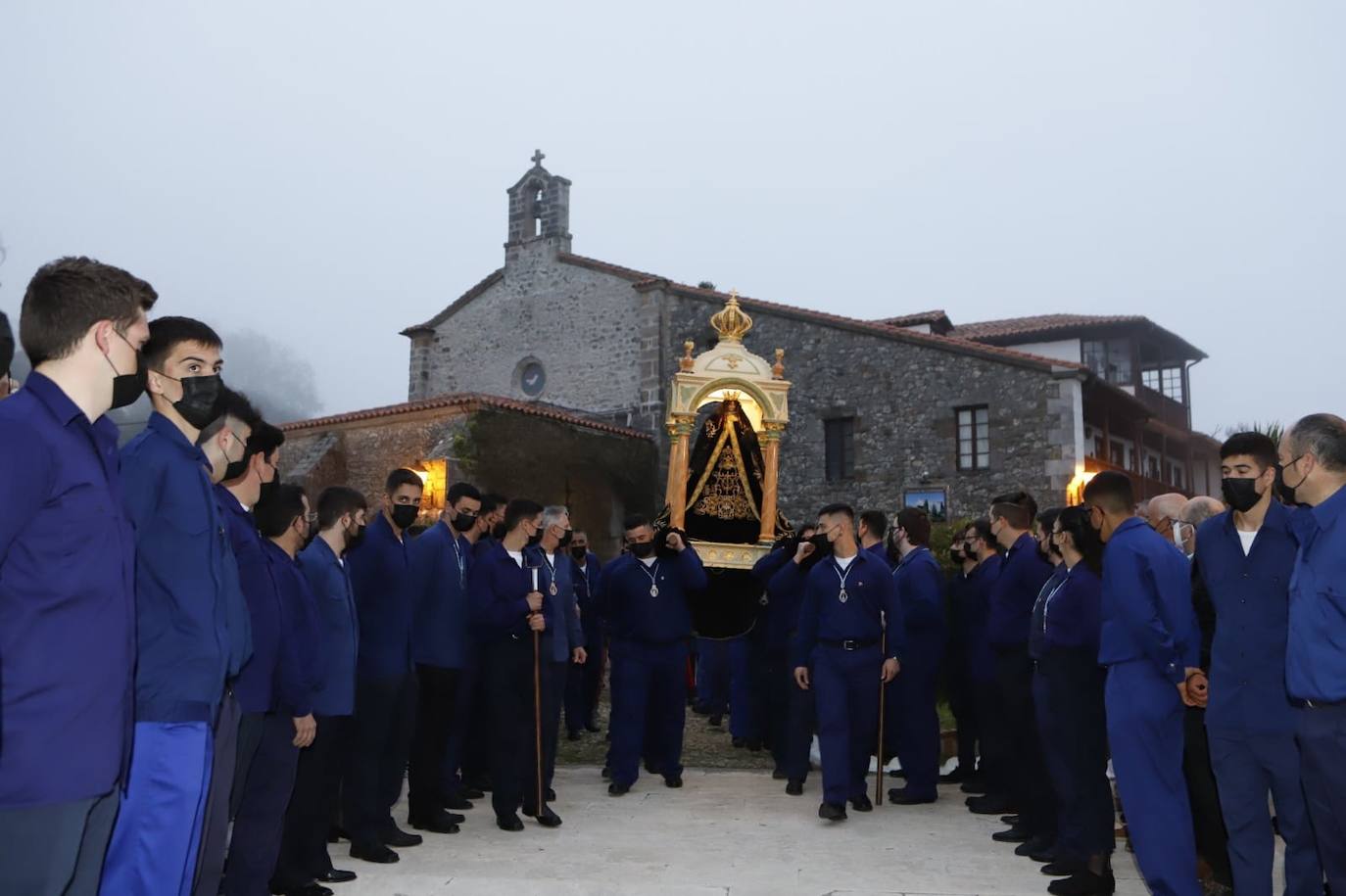 Fotos: Procesión de Las Antorchas en San Vicente de la Barquera