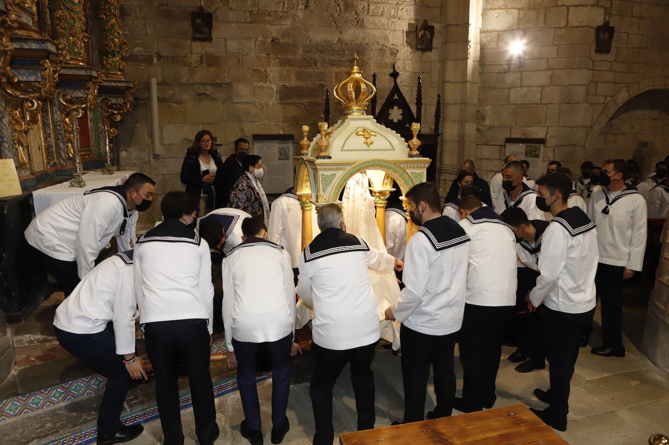 Fotos: El Santo Encuentro cierra las procesiones de San Vicente