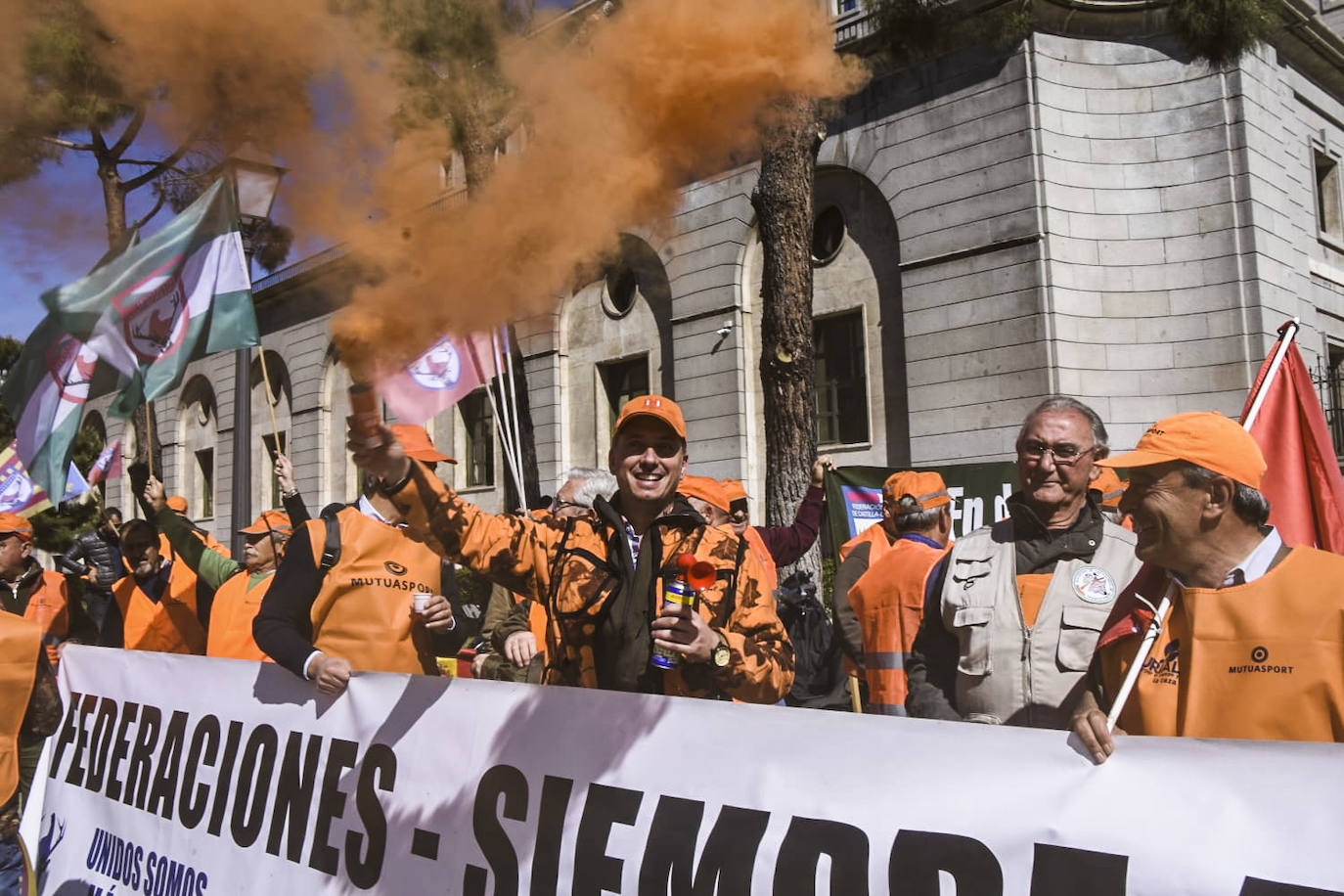 Fotos: Los cazadores cántabros trasladan su protesta a Madrid