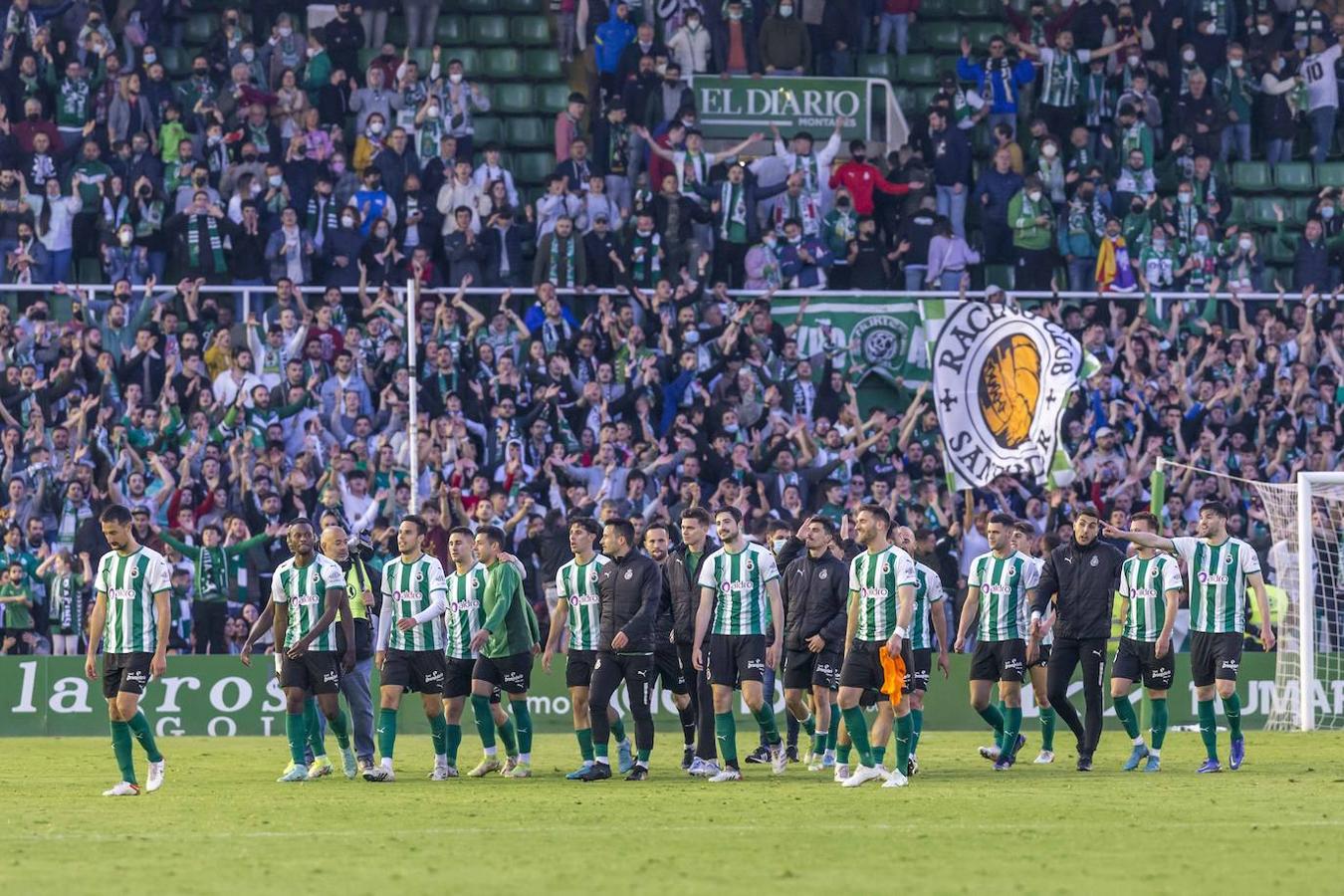 Aunque el ascenso no ha sido un hecho matemático hasta hoy, estaba encarrilado desde el mes de marzo. La victoria ante la Unión Deportiva Logroñés, probablemente el rival más fuerte que le restaba al equipo, dejó el campeonato casi sentenciado.