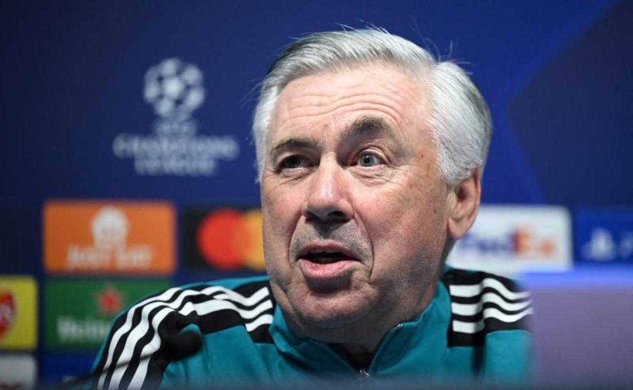 Carlo Ancelotti, durante la rueda de prensa. 