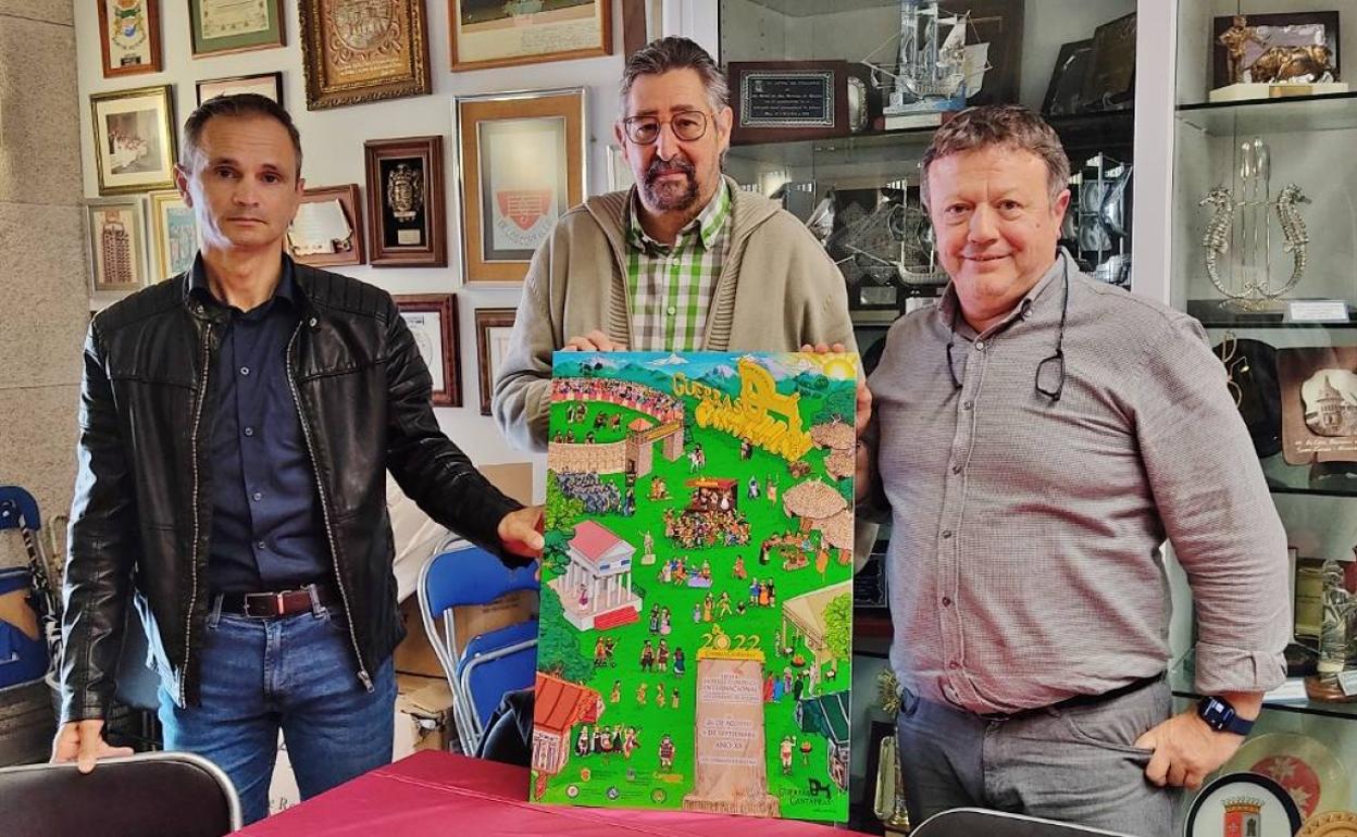Javier Conde, Luis Ignacio Argumosa y Óscar del Val con el avance del cartel de la próxima edición de Guerras Cántabras. 
