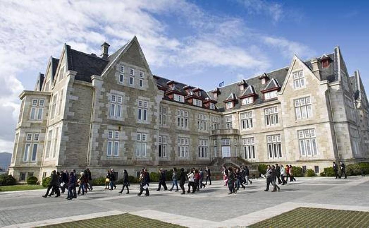 Cerca de 65.000 personas participaron el pasado año en las 963 actividades celebradas en el Palacio de la Magdalena. 