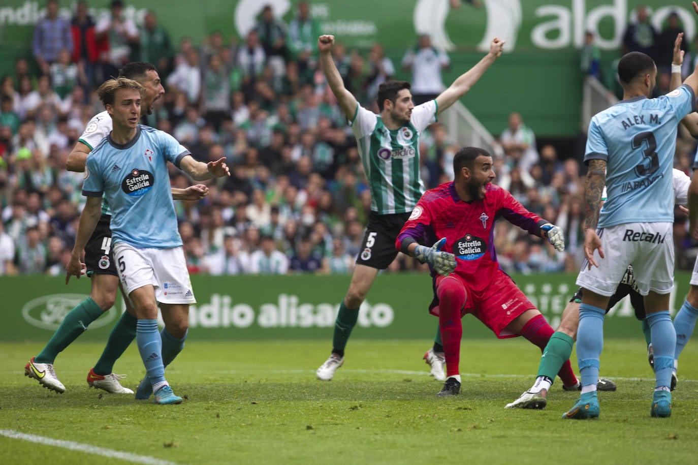 Fotos: El partido del Racing - Celta B, en imágenes